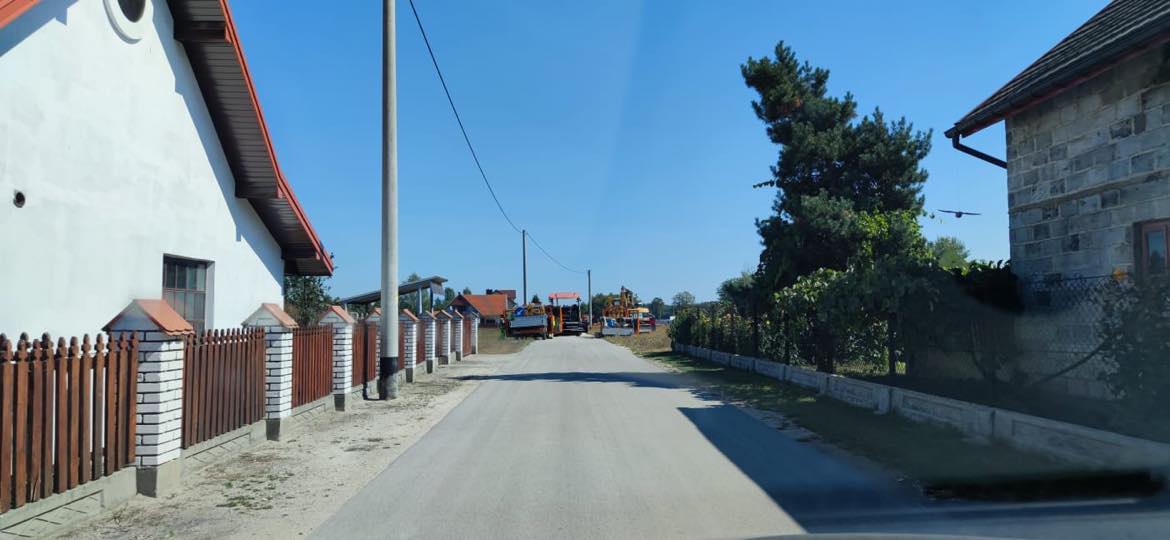 305698589 627593105389507 6196511227894277526 n Inwestycje drogowe w gminie