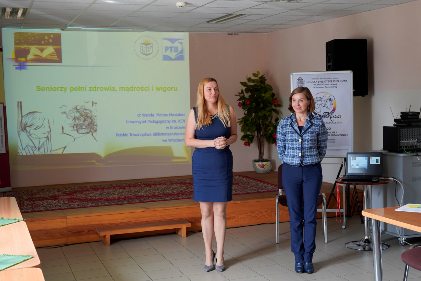 DSC6081 Warsztat biblioteraputyczny pn. Seniorzy pełni zdrowia, mądrości i wigoru”