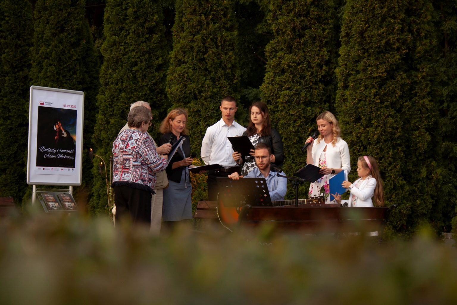 IMG 6455 1 Narodowe czytanie ,,Ballad i romansów Adama Mickiewicza w Dąbrowie Tarnowskiej