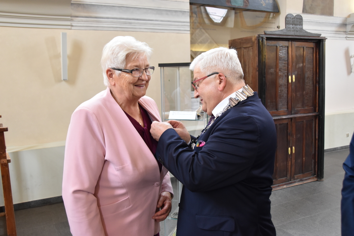 28 DSC 0674 Uroczystość wręczenia odznaczeń  Medal za Długoletnie Pożycie Małżeńskie