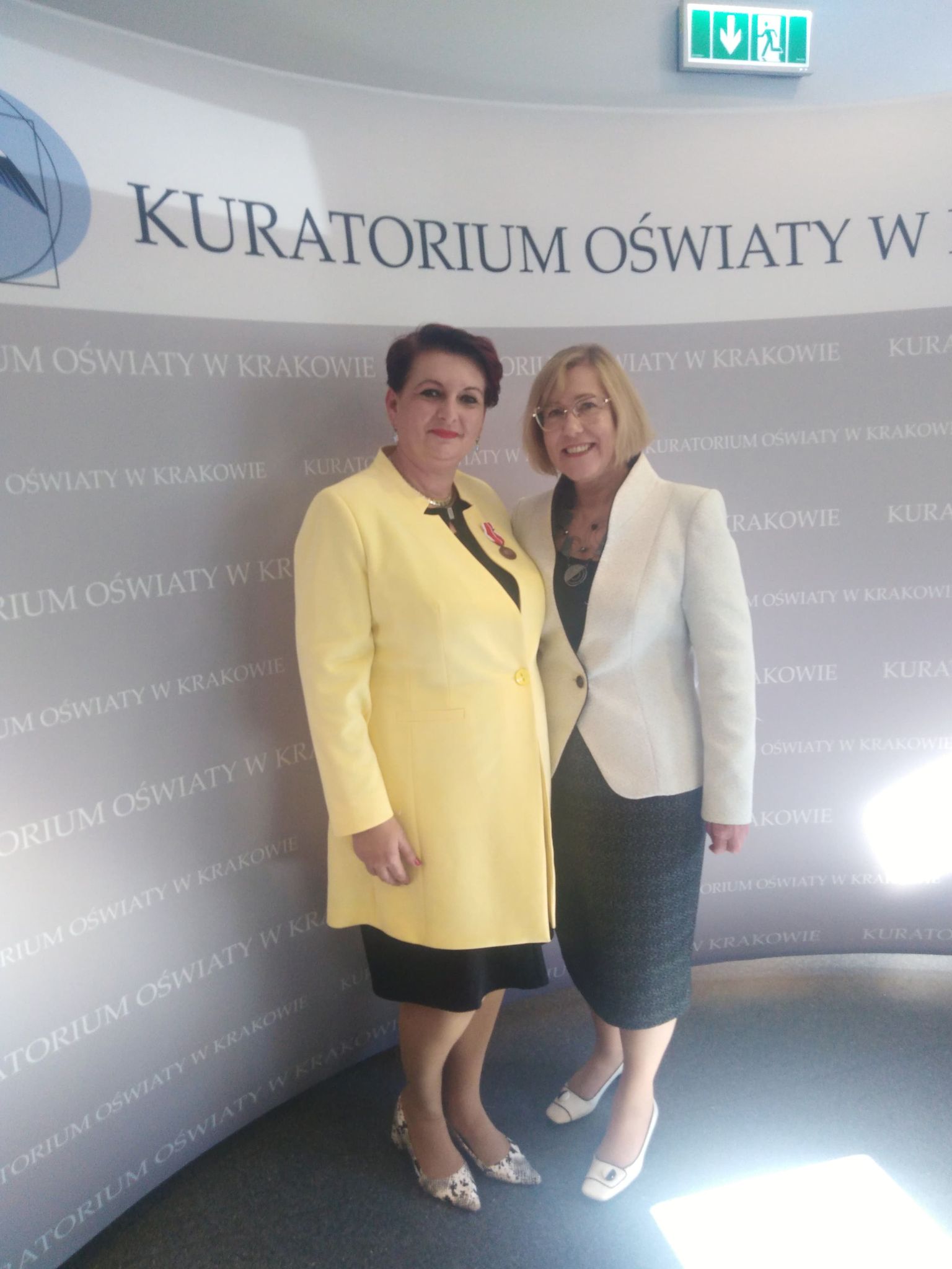 311881266 2885811511551579 5718585853938650999 n Medal Komisji Edukacji Narodowej dla nauczyciela Szkoły Podstawowej w Nieczajnie Górnej