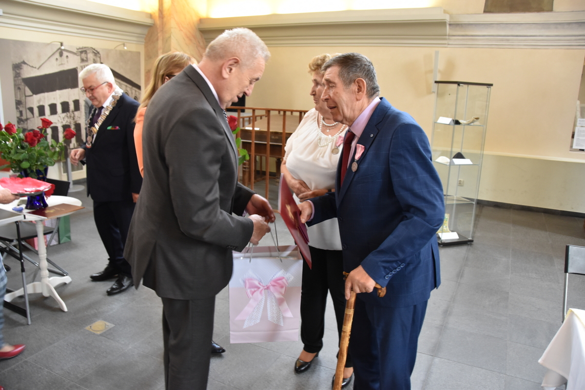 51 DSC 0736 Uroczystość wręczenia odznaczeń  Medal za Długoletnie Pożycie Małżeńskie