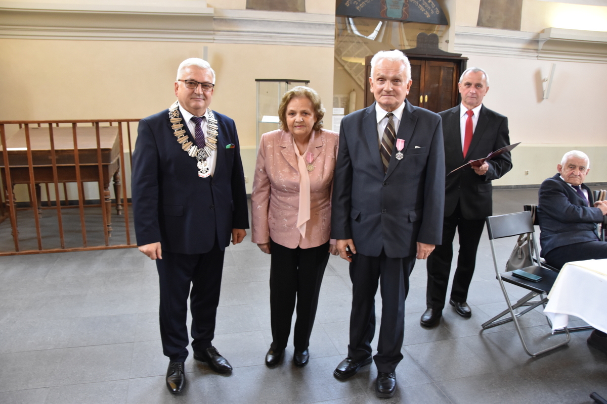 59 DSC 0752 Uroczystość wręczenia odznaczeń  Medal za Długoletnie Pożycie Małżeńskie