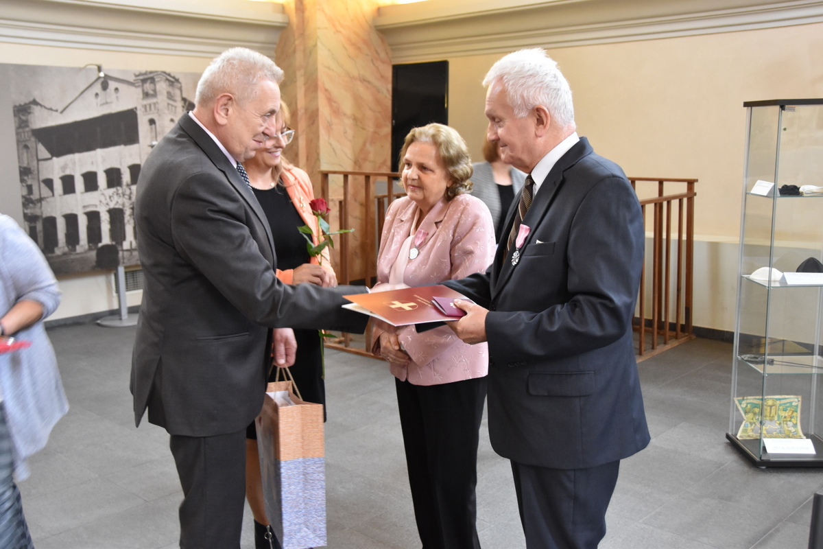 60 DSC 0755 Uroczystość wręczenia odznaczeń  Medal za Długoletnie Pożycie Małżeńskie