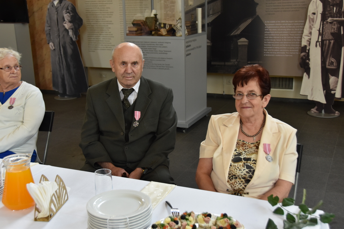 76 DSC 0802 Uroczystość wręczenia odznaczeń  Medal za Długoletnie Pożycie Małżeńskie