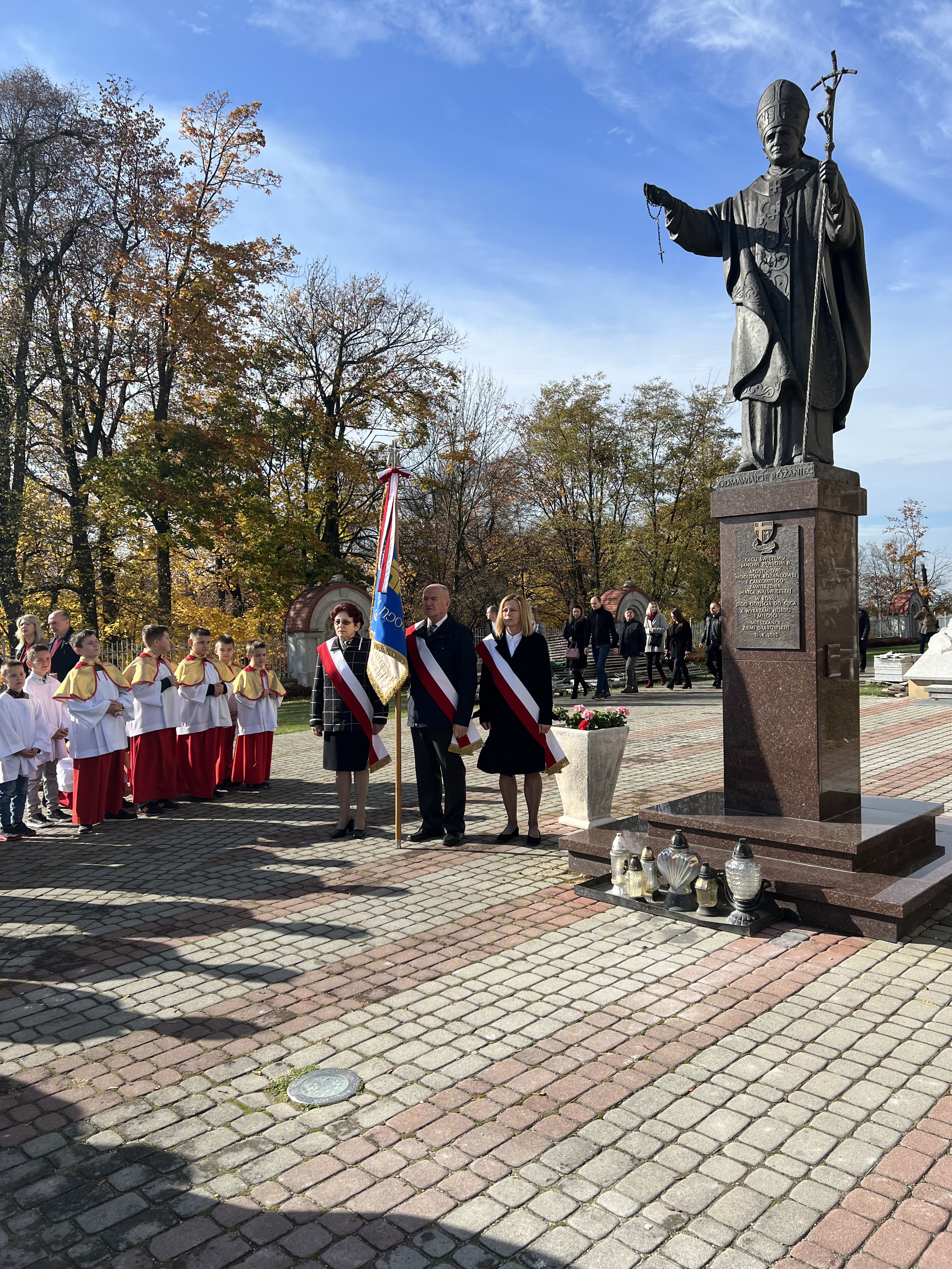 IMG 0664 Wspomnienie liturgiczne św. Jana Pawła II i kontynuacja obchodów XXII Dnia Papieskiego w Dąbrowie Tarnowskiej