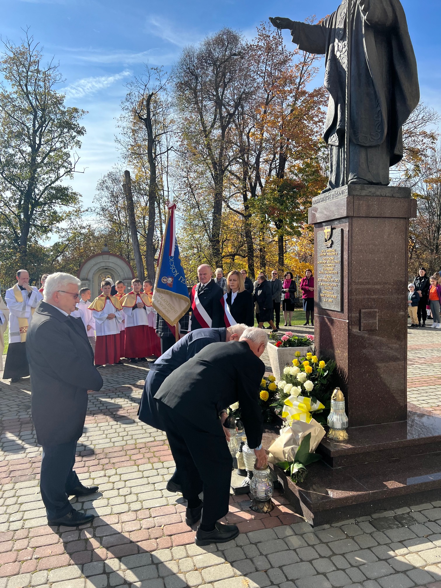 IMG 0681 Wspomnienie liturgiczne św. Jana Pawła II i kontynuacja obchodów XXII Dnia Papieskiego w Dąbrowie Tarnowskiej