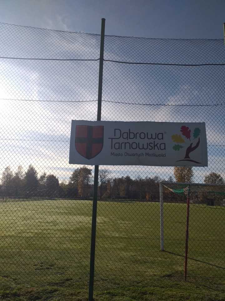 %name Doposażenie obiektu sportowego w Szarwarku