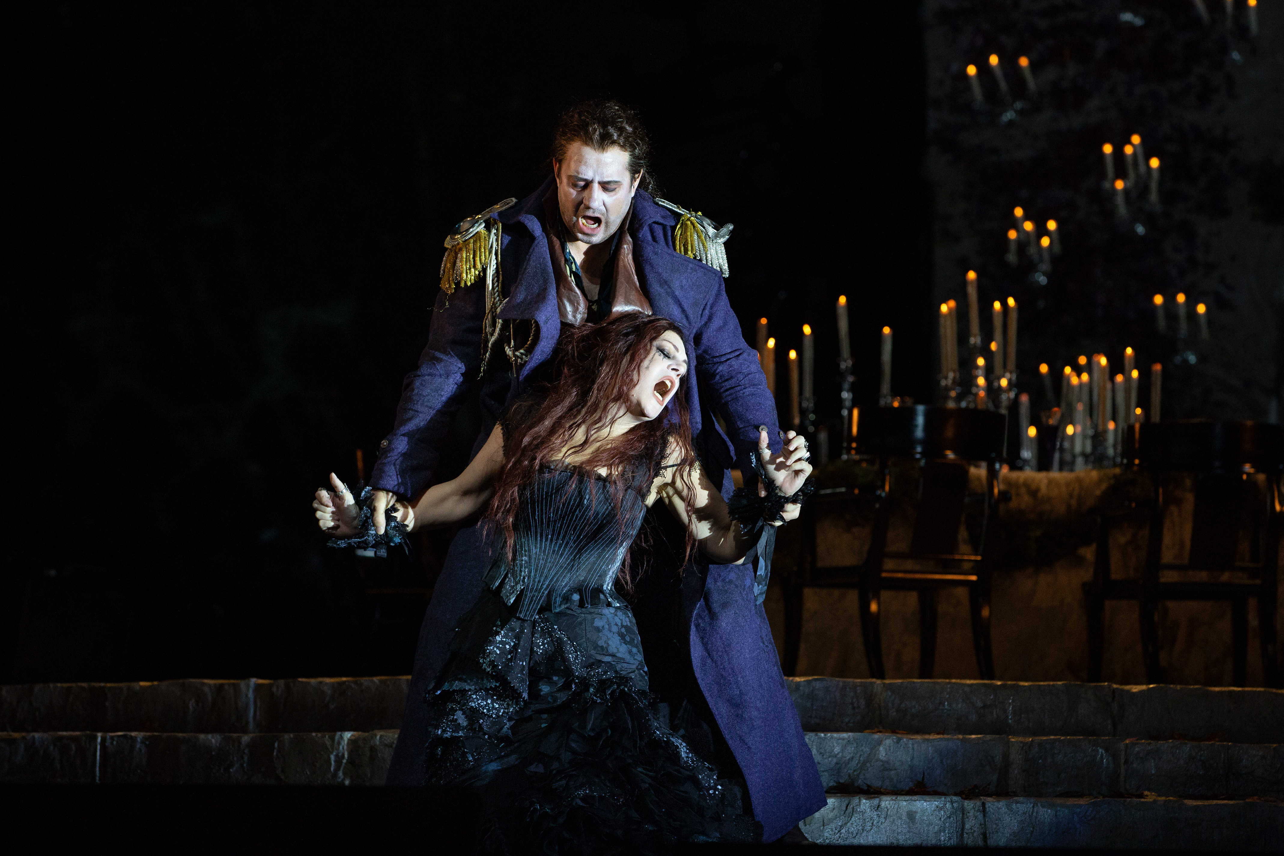 Sondra Radvanovsky as Medea and Matthew Polenzani as Giasone in Cherubini s Medea. Photo Marty Sohl Met Opera Inauguracja sezonu 2022/23 w cyklu transmisji live do kin na świecie   ,,MEDEA”