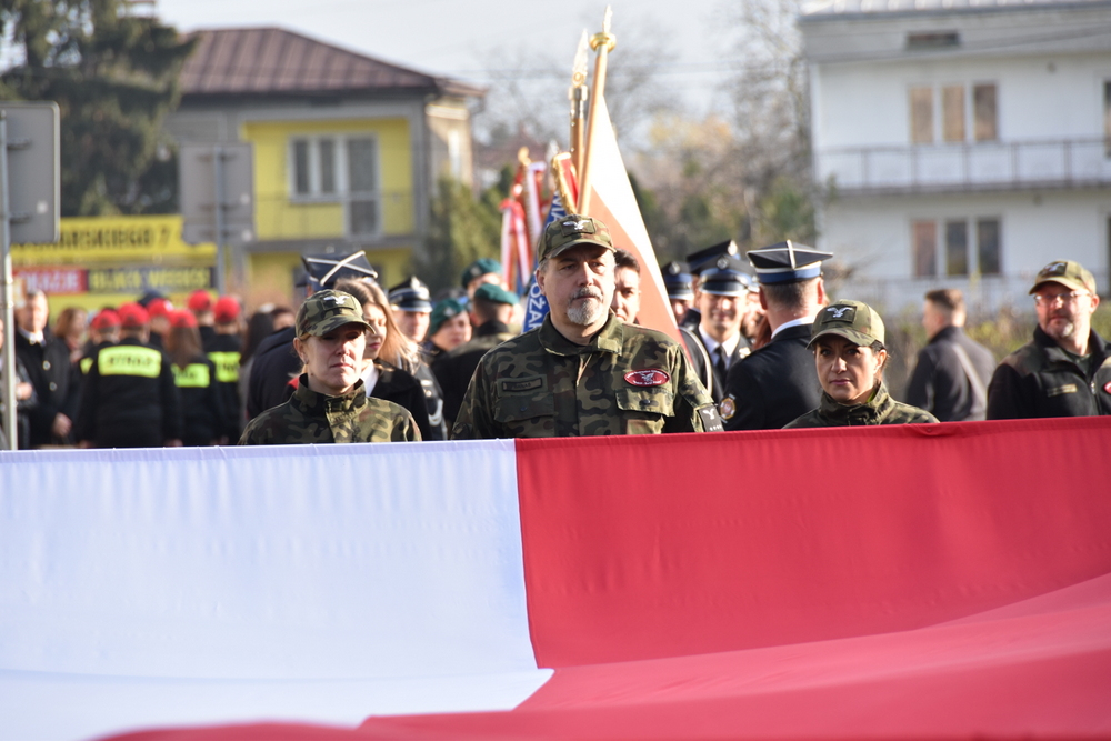 002 DSC 0253 Dąbrowa uczciła 104. rocznicę odzyskania niepodległości przez Polskę