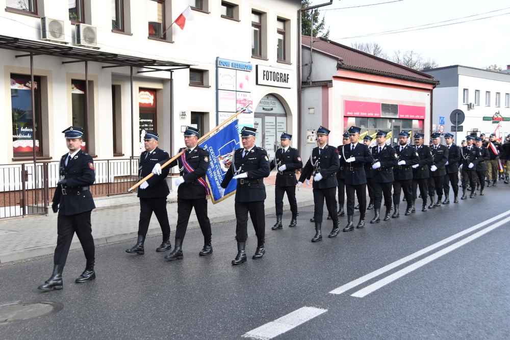 007 DSC 0267 Dąbrowa uczciła 104. rocznicę odzyskania niepodległości przez Polskę