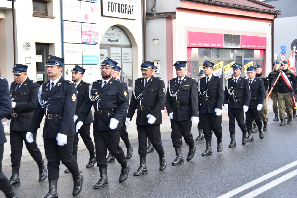 008 DSC 0268 Dąbrowa uczciła 104. rocznicę odzyskania niepodległości przez Polskę