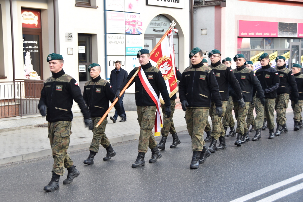 009 DSC 0269 Dąbrowa uczciła 104. rocznicę odzyskania niepodległości przez Polskę