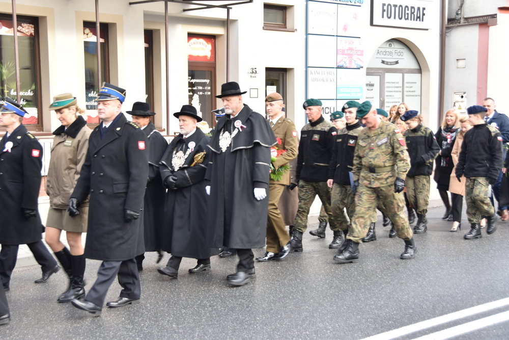 020 DSC 0285 Dąbrowa uczciła 104. rocznicę odzyskania niepodległości przez Polskę