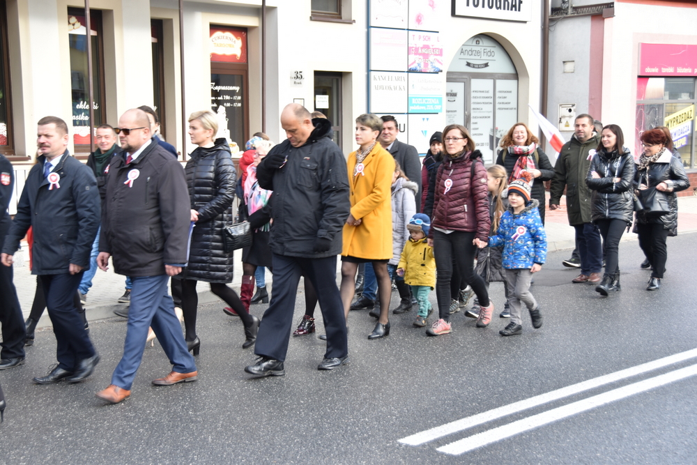 025 DSC 0292 Dąbrowa uczciła 104. rocznicę odzyskania niepodległości przez Polskę