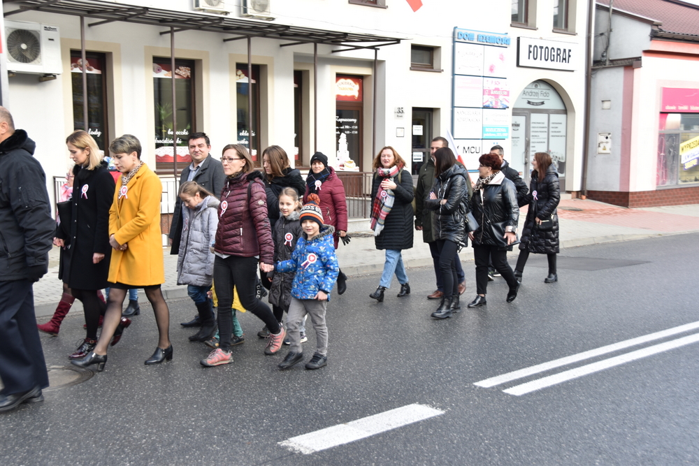 026 DSC 0293 Dąbrowa uczciła 104. rocznicę odzyskania niepodległości przez Polskę