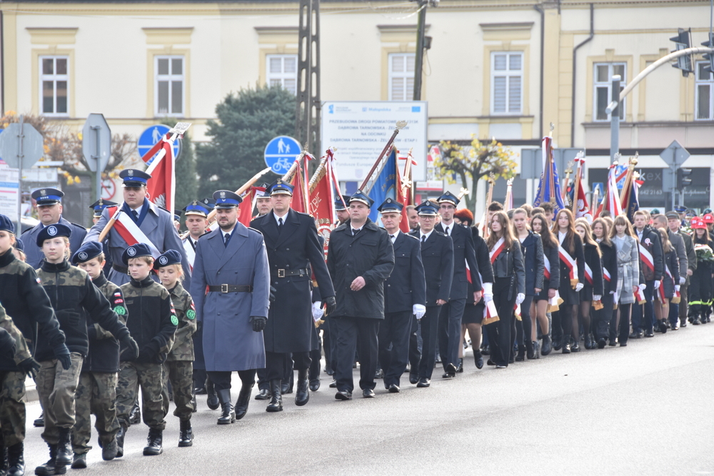 028 DSC 0298 Dąbrowa uczciła 104. rocznicę odzyskania niepodległości przez Polskę