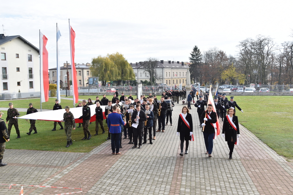 030 DSC 0303 Dąbrowa uczciła 104. rocznicę odzyskania niepodległości przez Polskę