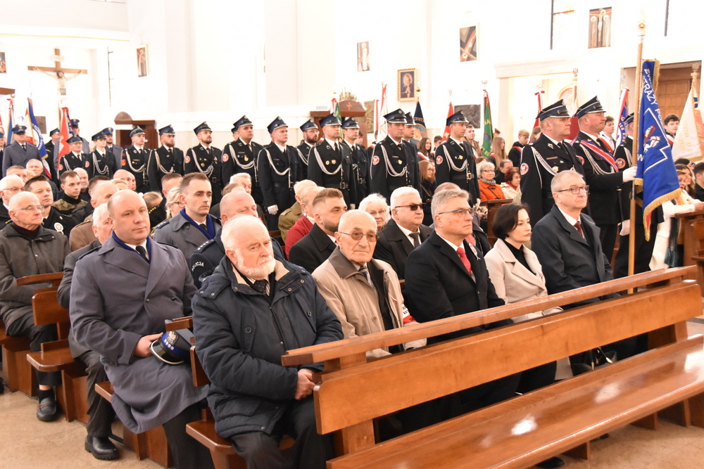 031 DSC 0310 Dąbrowa uczciła 104. rocznicę odzyskania niepodległości przez Polskę