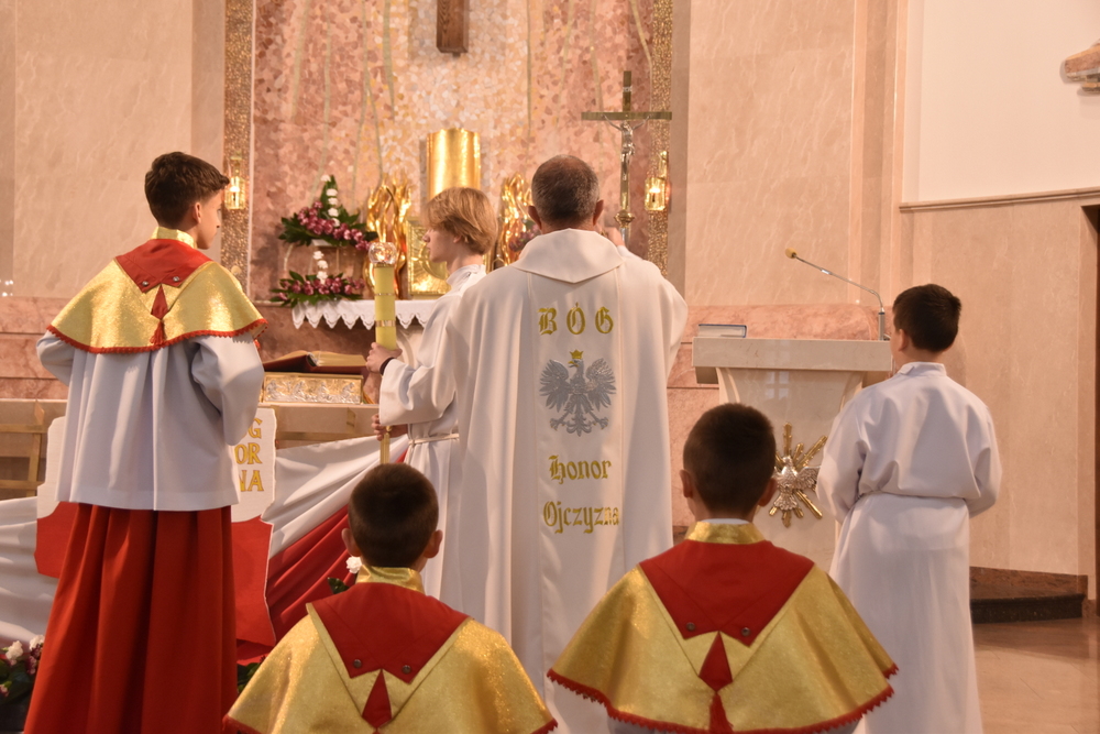 035 DSC 0317 Dąbrowa uczciła 104. rocznicę odzyskania niepodległości przez Polskę