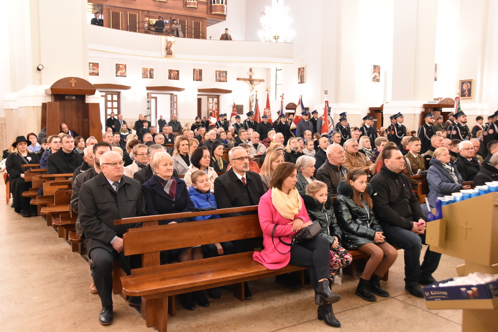 039 DSC 0328 Dąbrowa uczciła 104. rocznicę odzyskania niepodległości przez Polskę