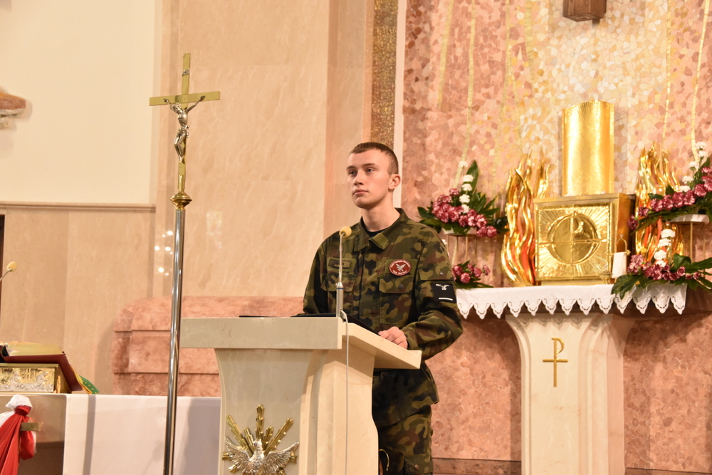 040 DSC 0329 Dąbrowa uczciła 104. rocznicę odzyskania niepodległości przez Polskę