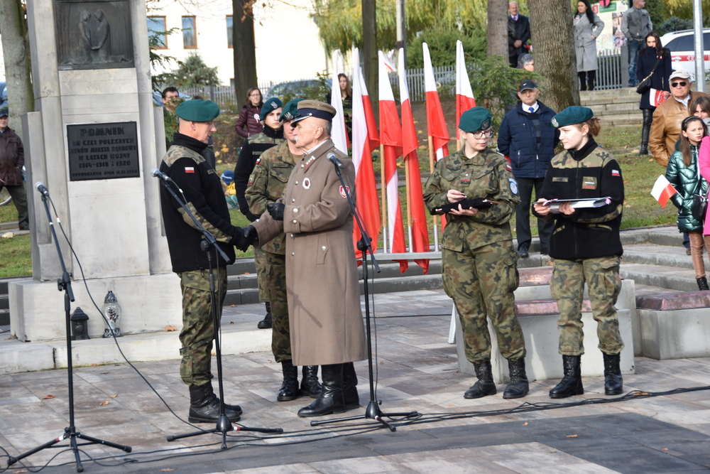 089 DSC 0439 Dąbrowa uczciła 104. rocznicę odzyskania niepodległości przez Polskę