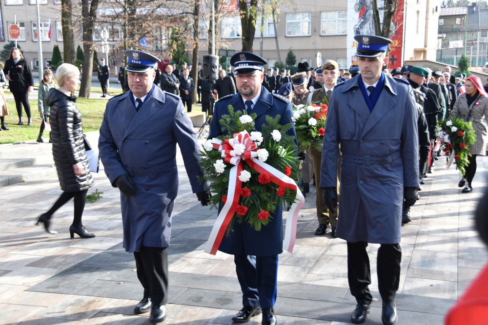 108 DSC 0488 Dąbrowa uczciła 104. rocznicę odzyskania niepodległości przez Polskę