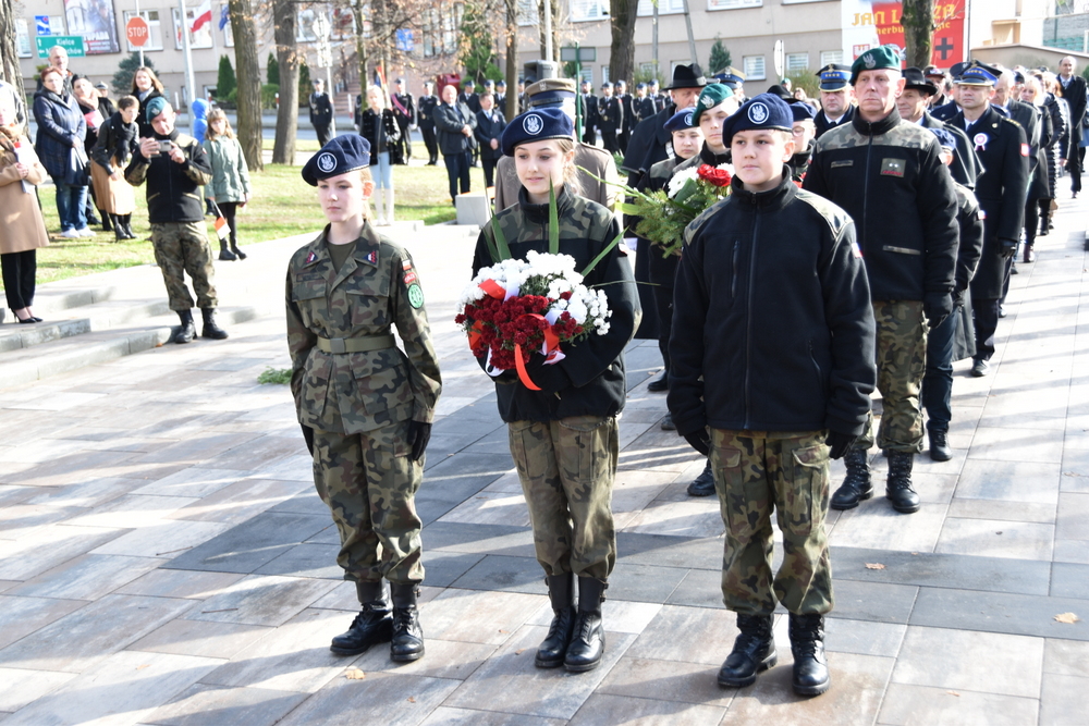 110 DSC 0491 Dąbrowa uczciła 104. rocznicę odzyskania niepodległości przez Polskę