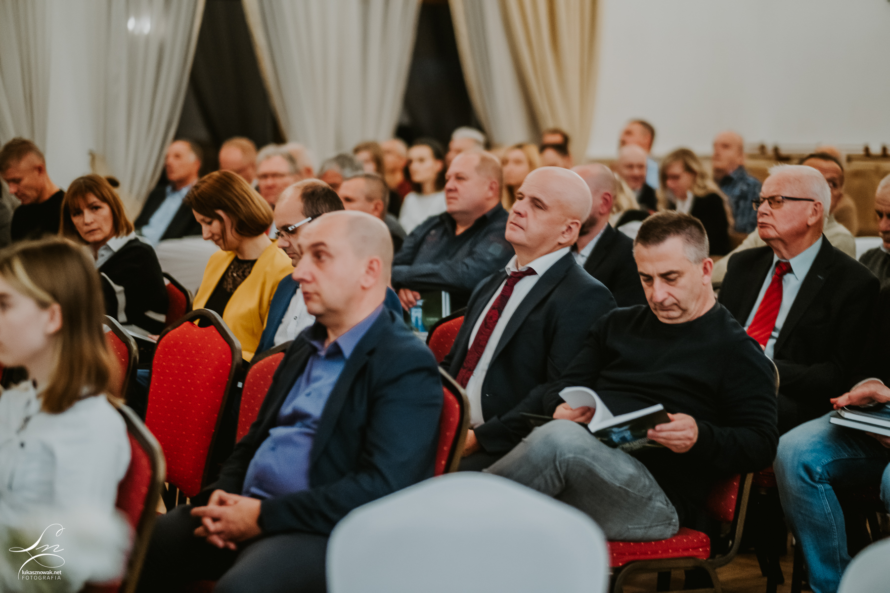 113 Promocja książki ,,Klub i ludzie w zwierciadle czasu. 100 lat Dąbrovii” autorstwa ks. dr hab. Roberta Biela