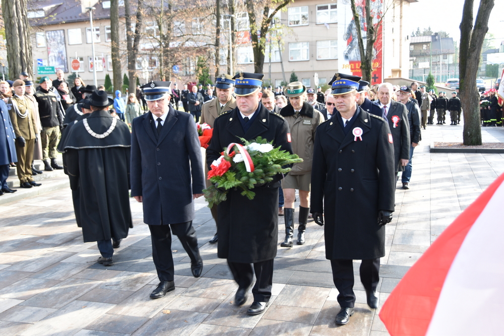 114 DSC 0498 Dąbrowa uczciła 104. rocznicę odzyskania niepodległości przez Polskę