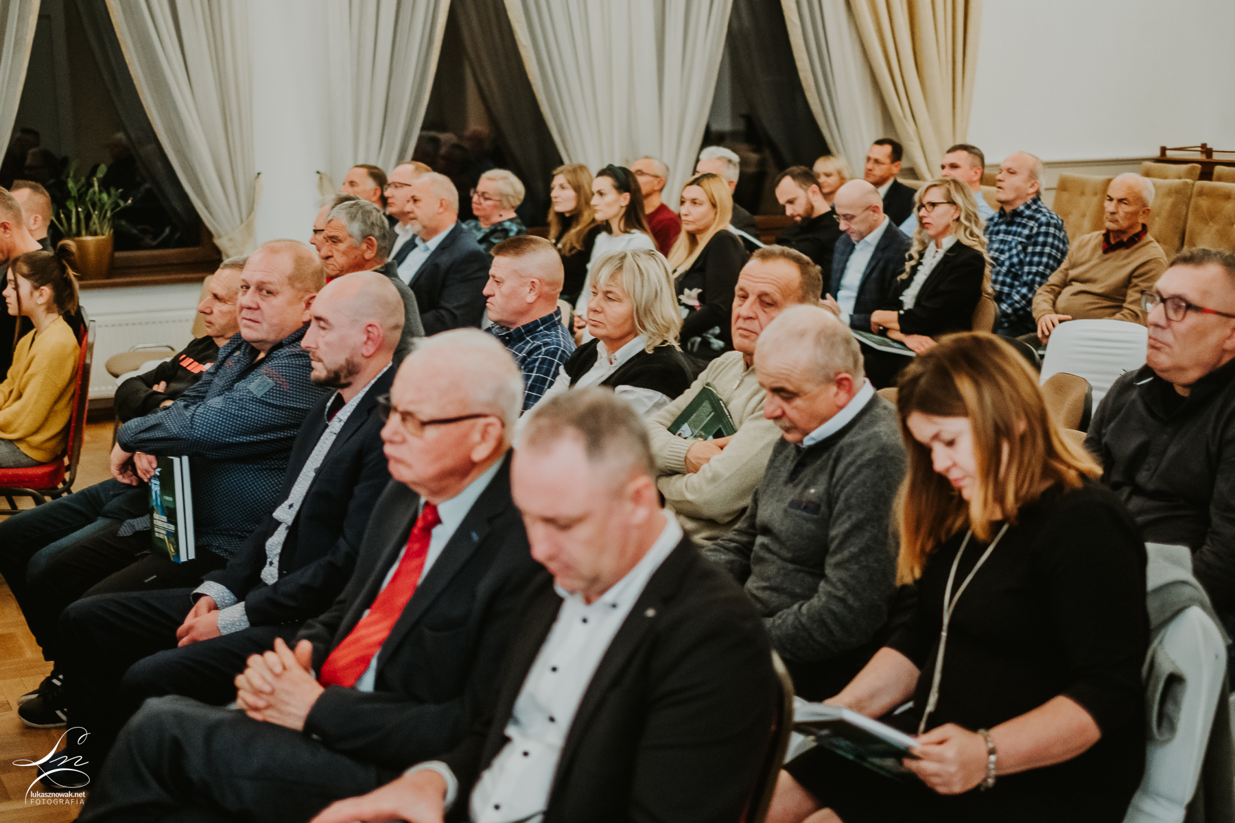 116 Promocja książki ,,Klub i ludzie w zwierciadle czasu. 100 lat Dąbrovii” autorstwa ks. dr hab. Roberta Biela