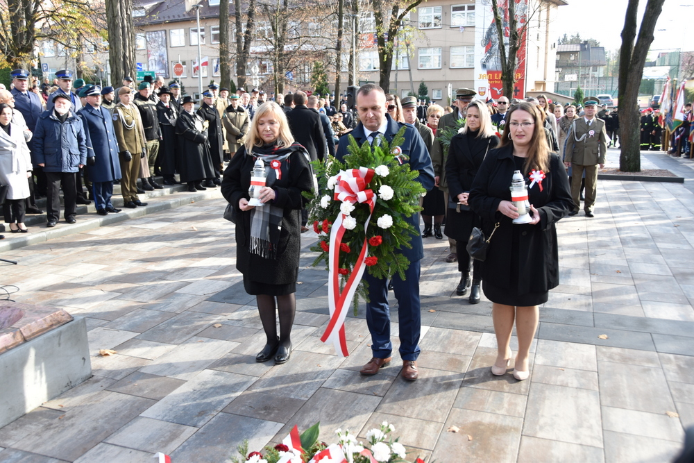 129 DSC 0534 Dąbrowa uczciła 104. rocznicę odzyskania niepodległości przez Polskę