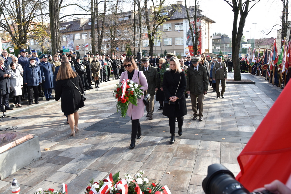 130 DSC 0539 Dąbrowa uczciła 104. rocznicę odzyskania niepodległości przez Polskę