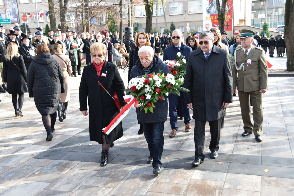 134 DSC 0549 Dąbrowa uczciła 104. rocznicę odzyskania niepodległości przez Polskę