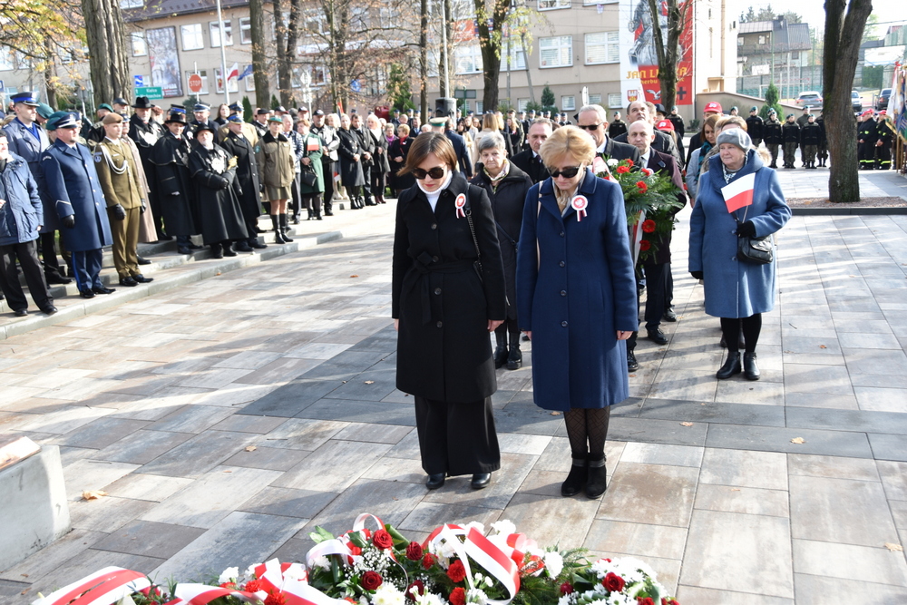 136 DSC 0553 Dąbrowa uczciła 104. rocznicę odzyskania niepodległości przez Polskę