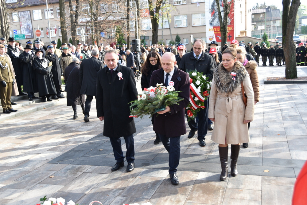 138 DSC 0560 Dąbrowa uczciła 104. rocznicę odzyskania niepodległości przez Polskę