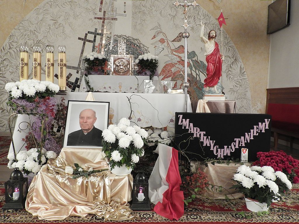 14 Poświęcenie tablicy ku czci ks. Władysława Jaróga