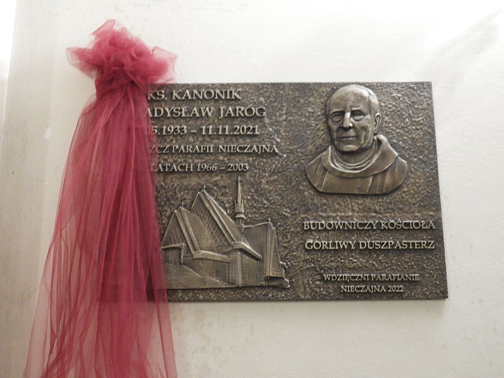 81 Poświęcenie tablicy ku czci ks. Władysława Jaróga