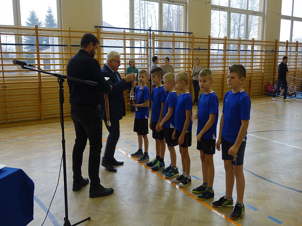 14 VIII Gminny Turniej Gry w „Dwa ognie”