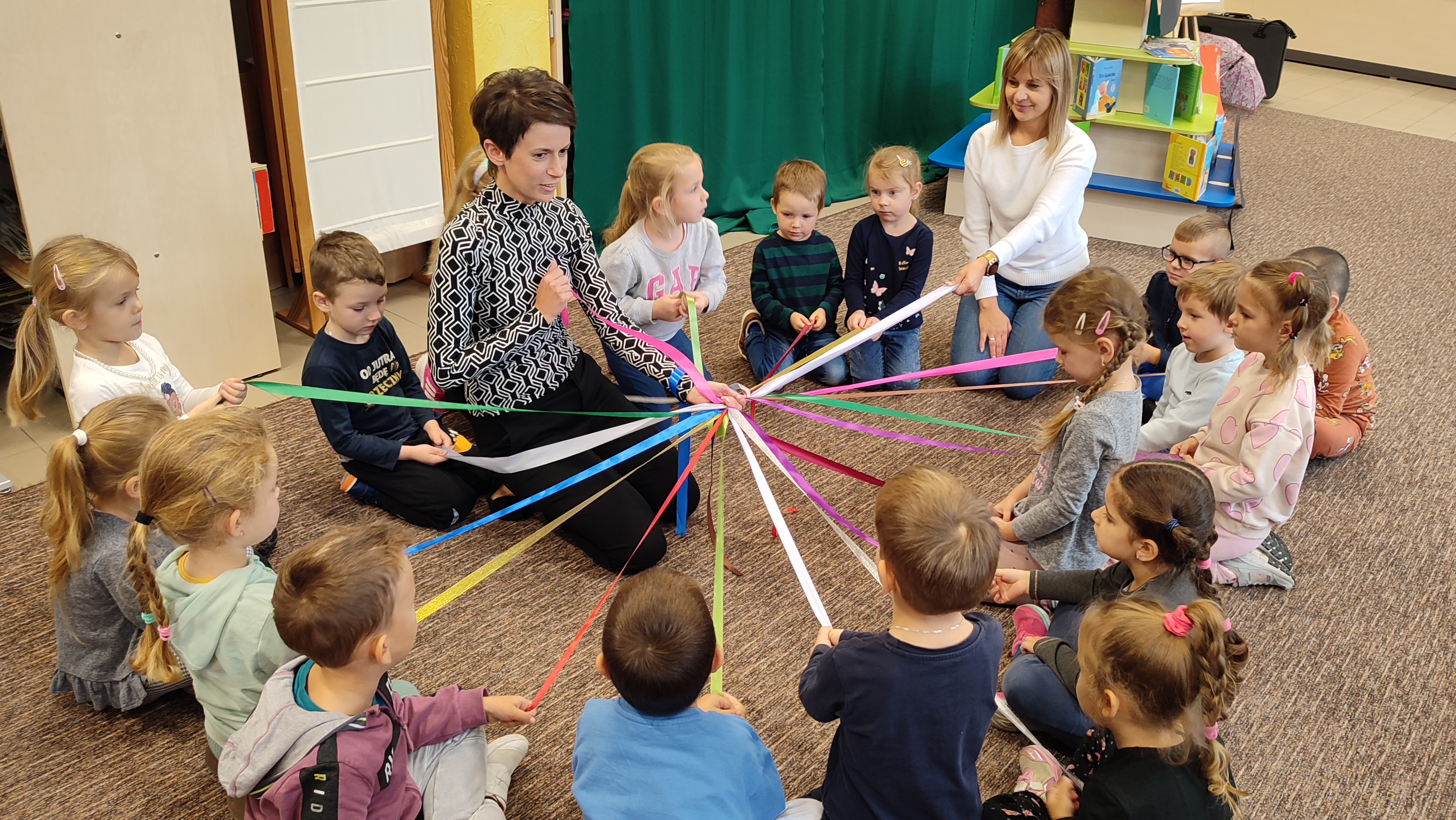 1666171657388 „O pisarzu w meloniku i z muszką” w MBP