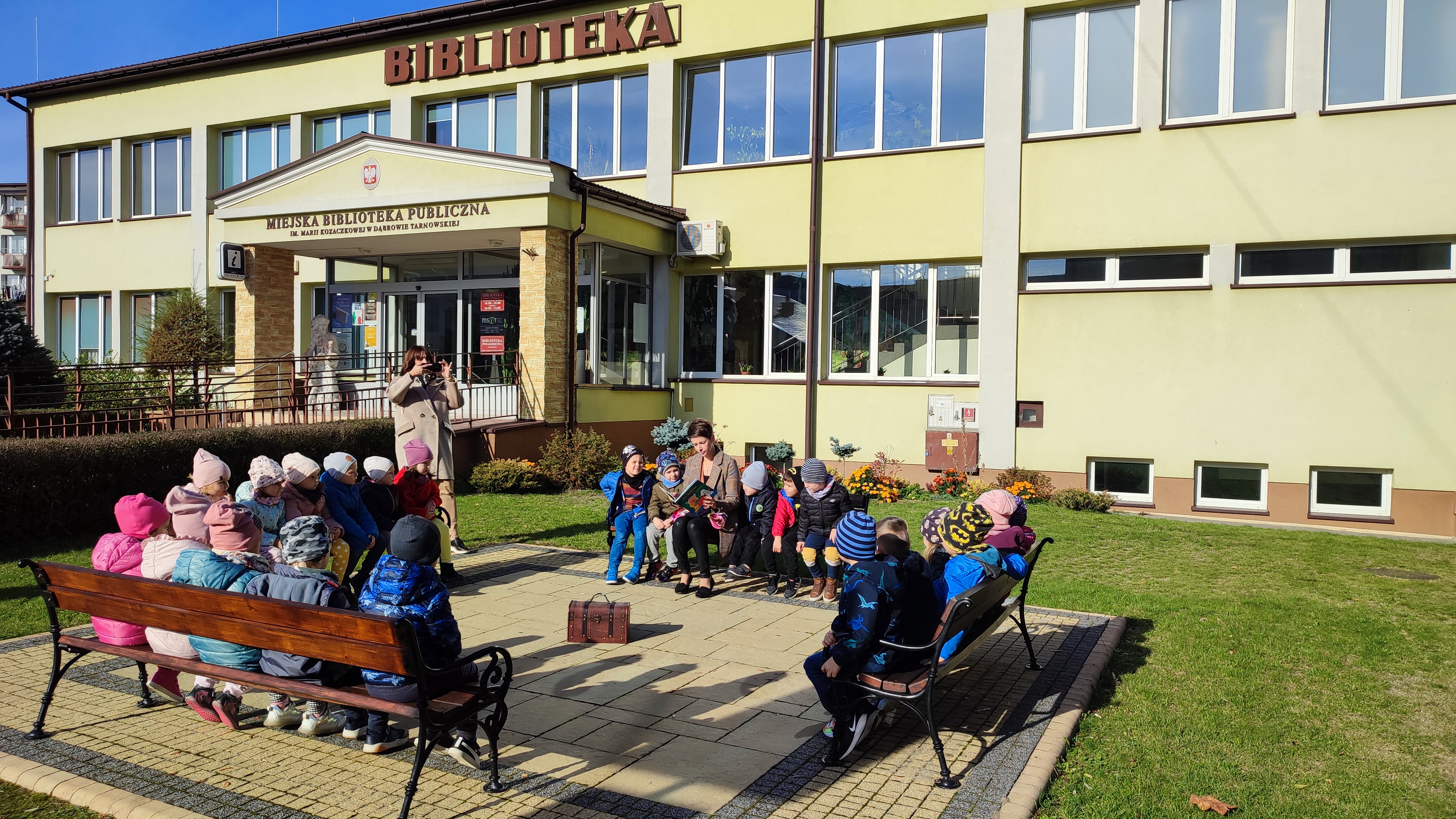 1667558187331 „O pisarzu w meloniku i z muszką” w MBP