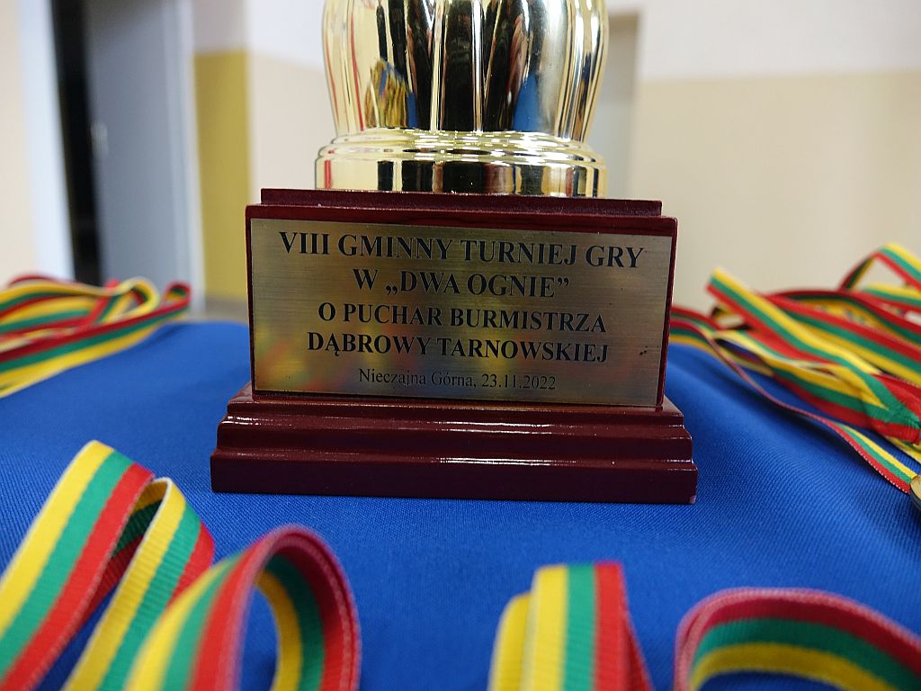 9 VIII Gminny Turniej Gry w „Dwa ognie”