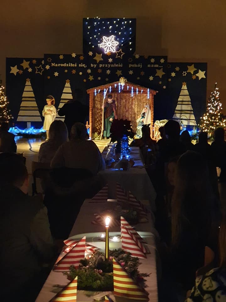 321349287 642577604233295 7251565460747580484 n Szkolne Spotkanie Wigilijne w Nieczajnie