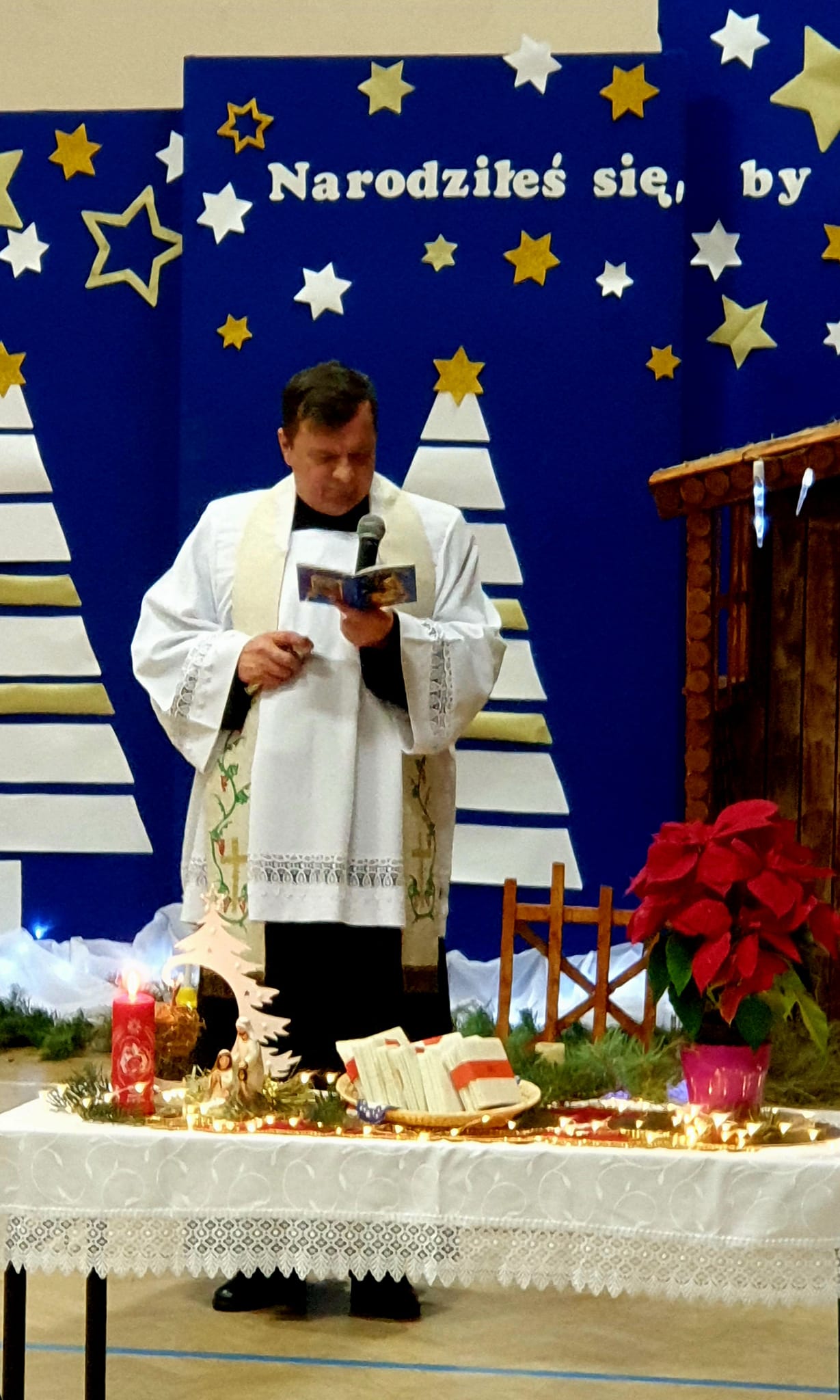 321440058 535671865149857 6418036369192308775 n Szkolne Spotkanie Wigilijne w Nieczajnie