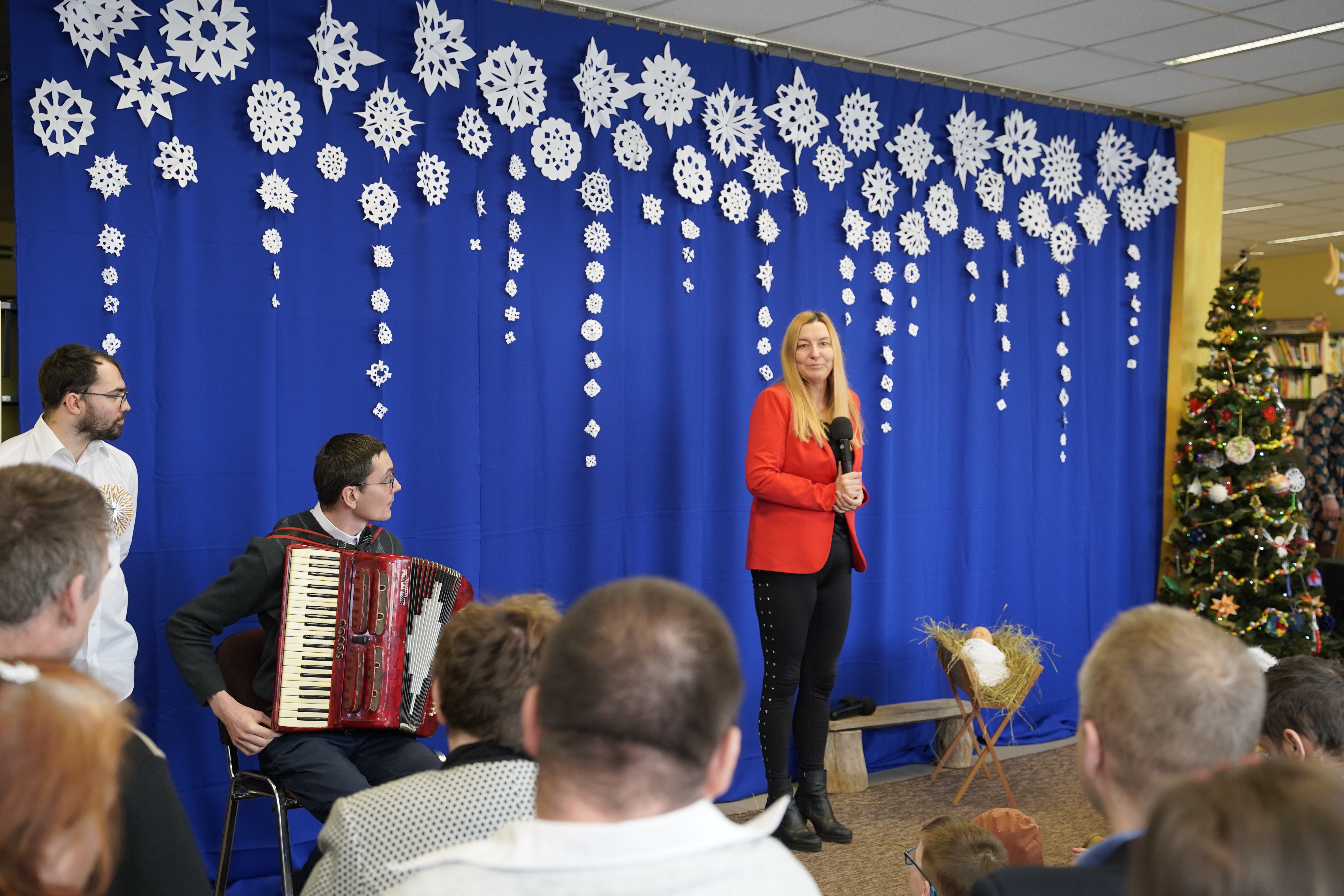 DSC8238 „Poranek z kolędą” w Miejskiej Bibliotece Publicznej im. Marii Kozaczkowej w Dąbrowie Tarnowskiej