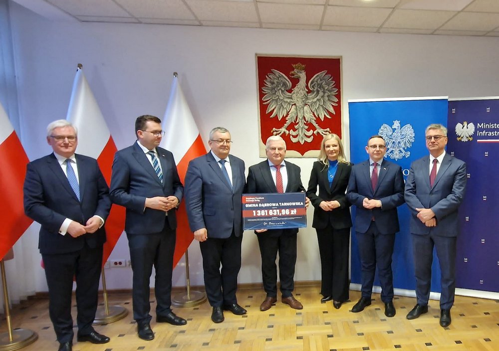 1 c8146520 2e35 453d b639 58244df4c755 Promesy dla Gminy Dąbrowa Tarnowska na remonty dróg