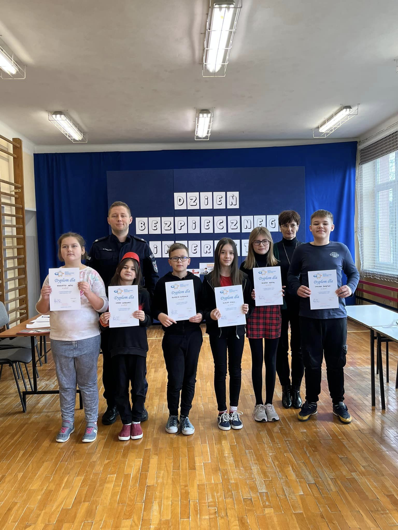 328938843 927087074983281 3737913306923134159 n OBCHODY DNIA BEZPIECZNEGO INTERNETU