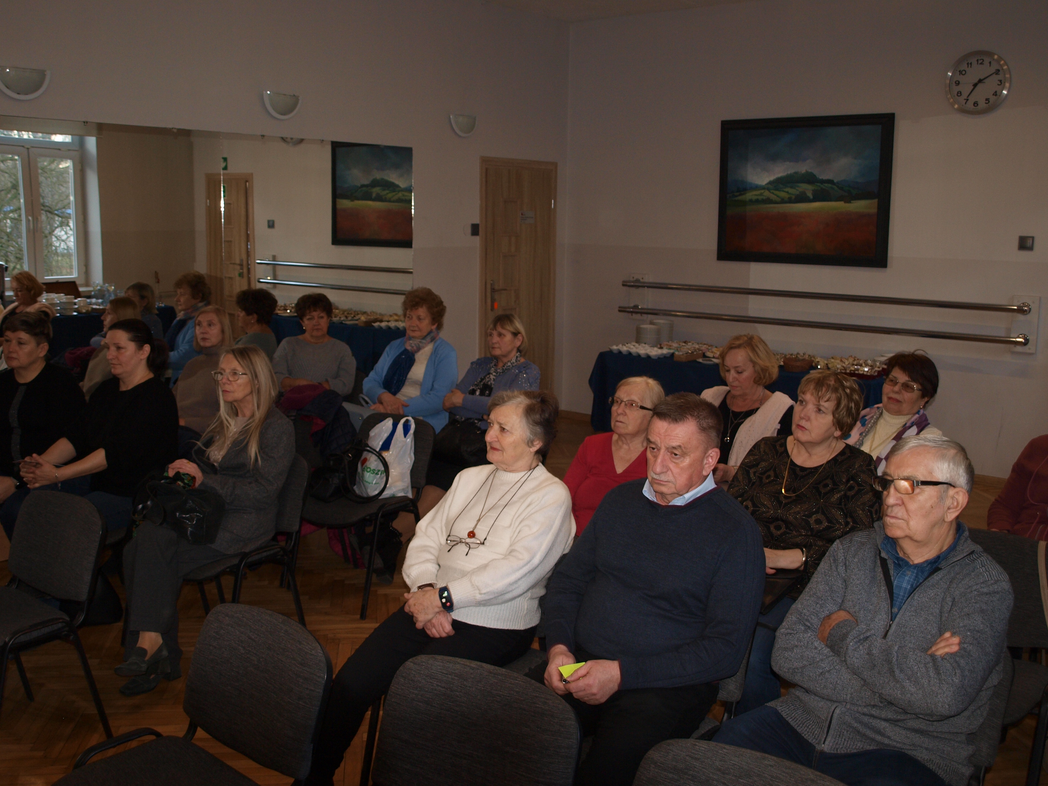 P1012979 W DDK WAŻNA PRELEKCJA  MEDYCZNA NA TEMAT KOLONOSKOPII