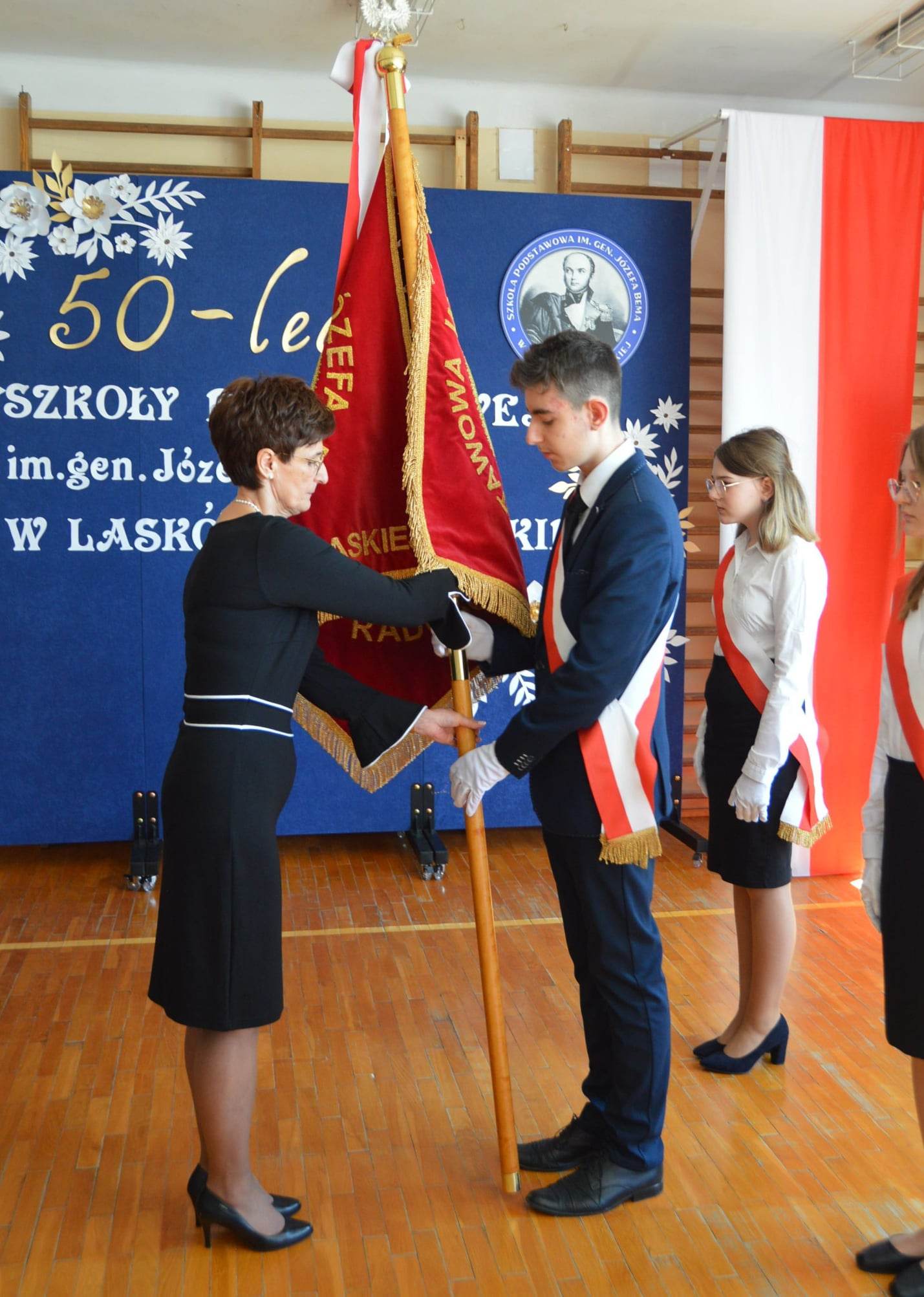 336624540 1251698195428700 1465720989715173758 n 50. rocznica powstania szkoły w Laskówce Chorąskiej